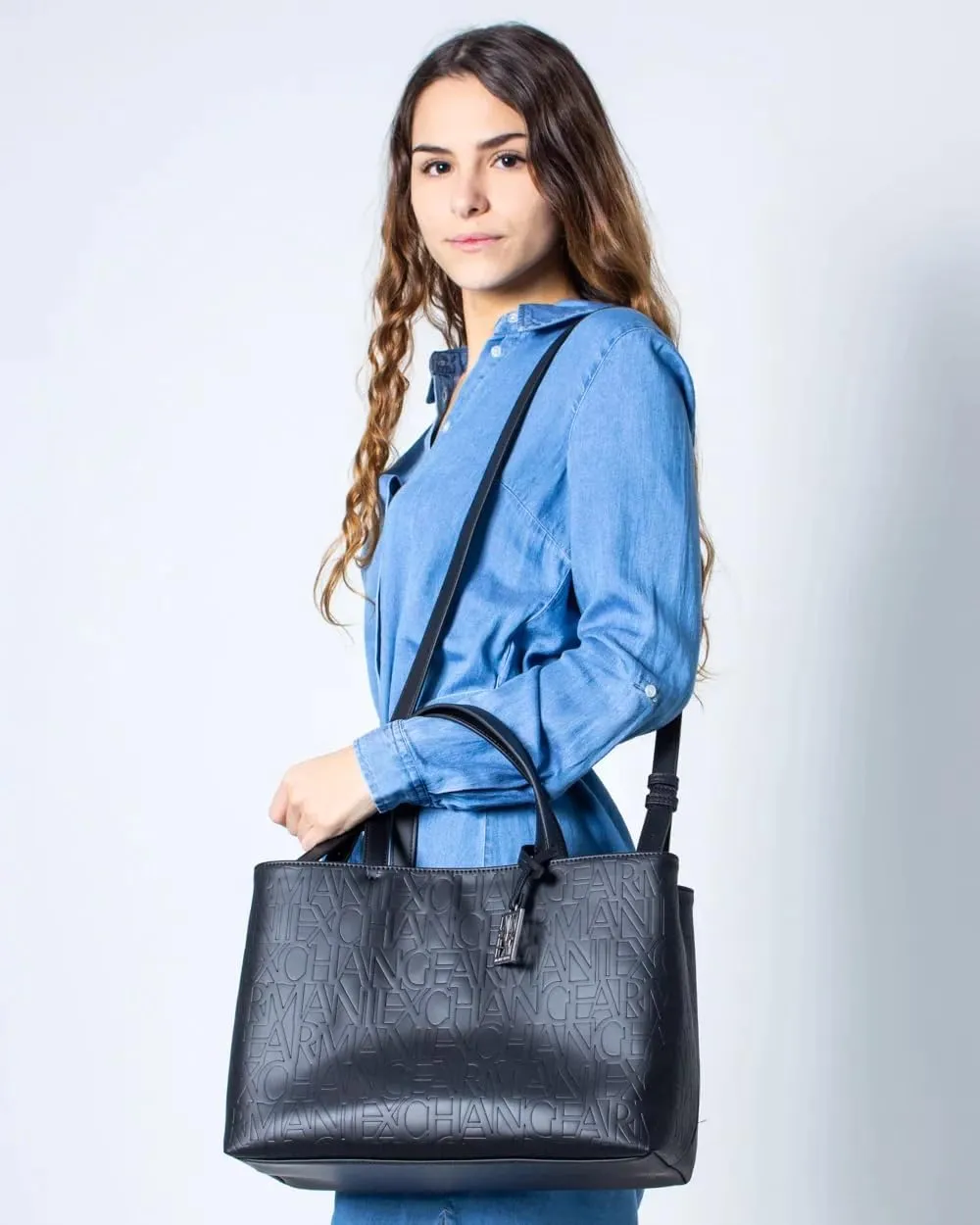 A｜X ARMANI EXCHANGE Medium Logo All Over Debossed Open Shopping Bag