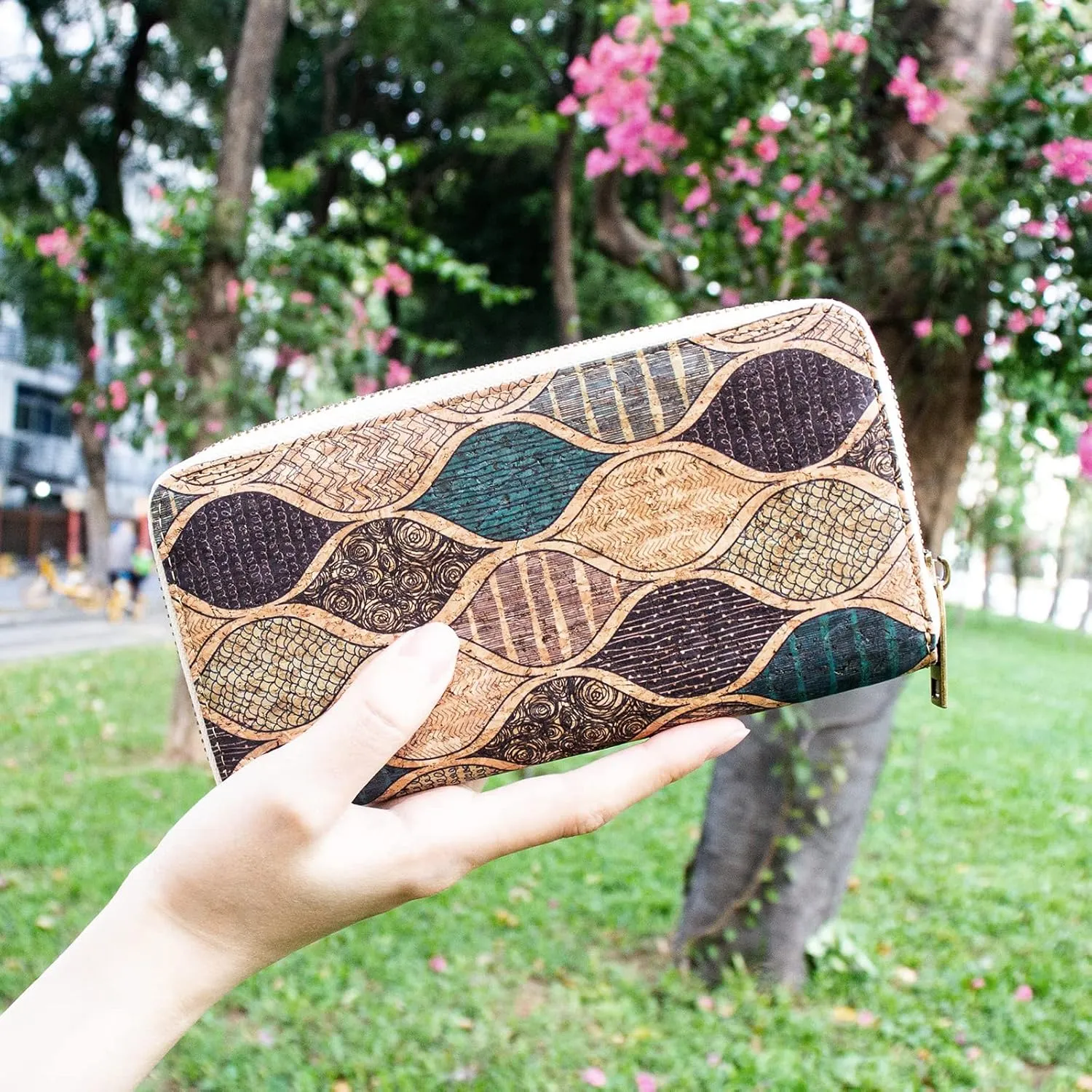 boshiho Vegan Cork Wallets Purse Handbags for Womens Eco Friendly Cork Cell Phone Clutch Bag