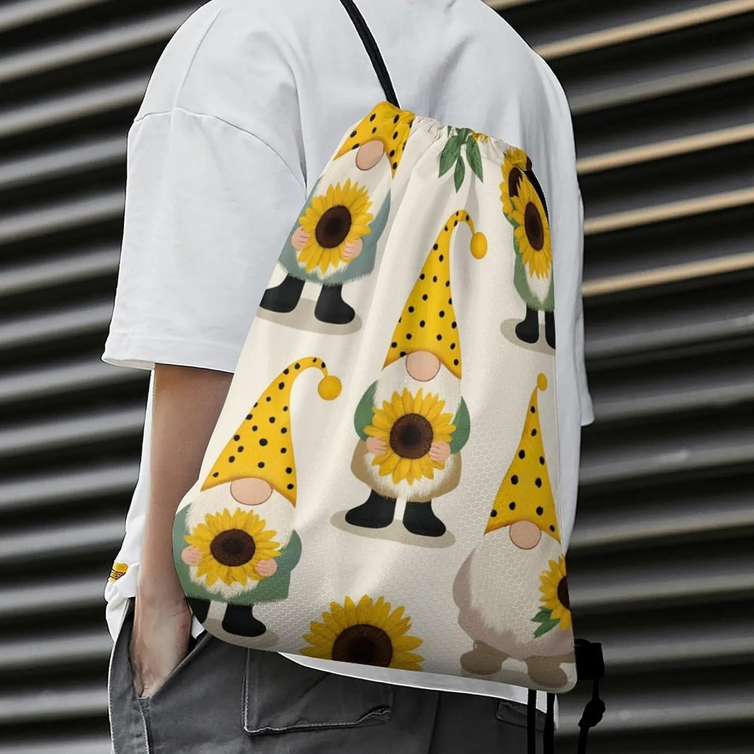 Cool Handbag with Drawstring, Adults Large Capacity Durable Backpack Tote Bags for Offices, Picnics, Gnomes Bees And Sunflowers Lightweight Draw String Bag