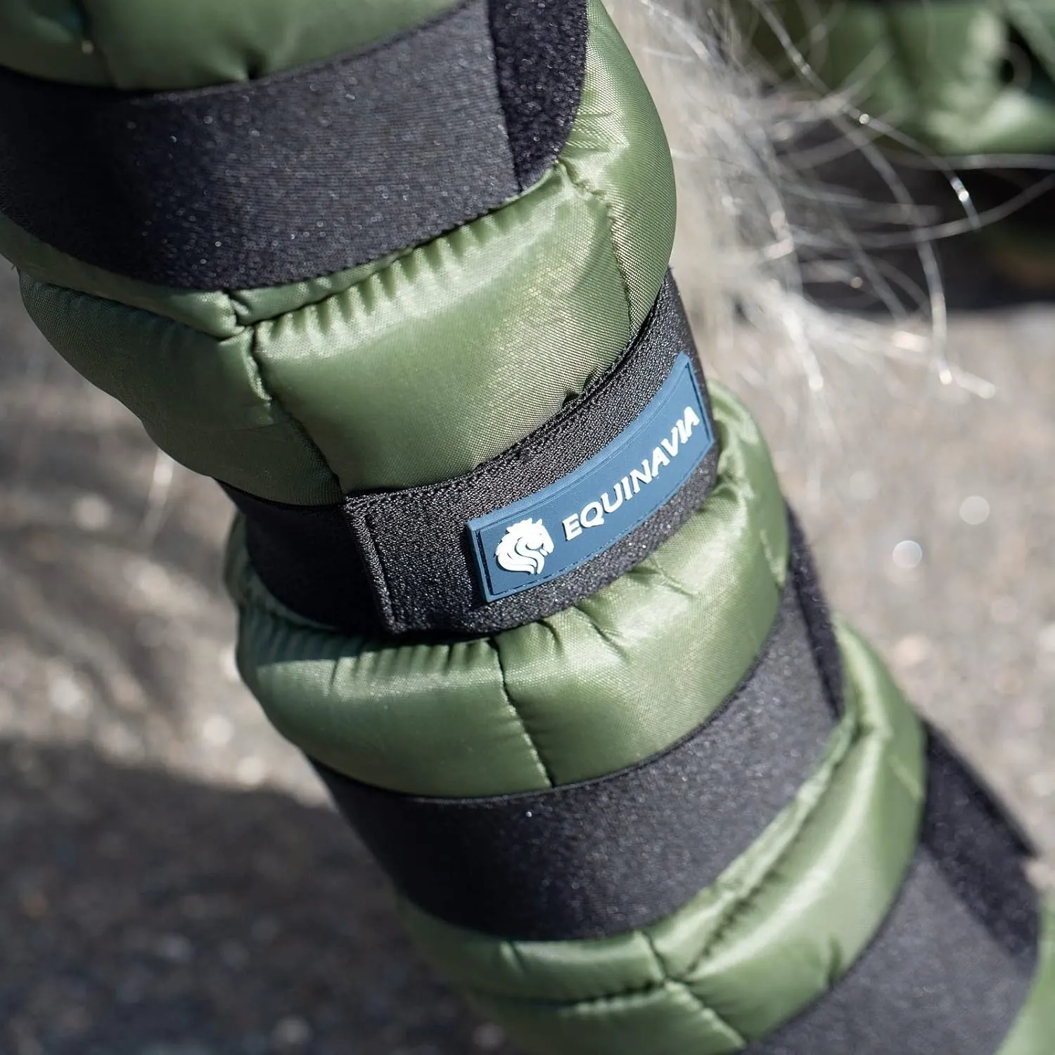 Equinavia Cool Relief Therapy Ice Boots Leg Wraps Pair for Horses, Gel Pack with Adjustable Straps | 16.5" x 15.5" with Storage Bag - Green - Pair - One Size