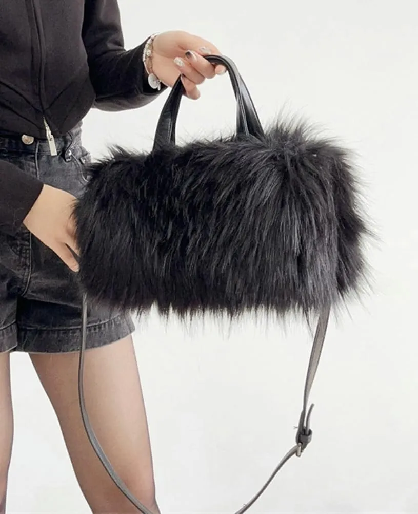 Furry Tote Bag for Women Faux Fur Shoulder Crossbody Bag Y2k Purse Fluffy Large Fuzzy Handbags Soft Top Handle Satchels