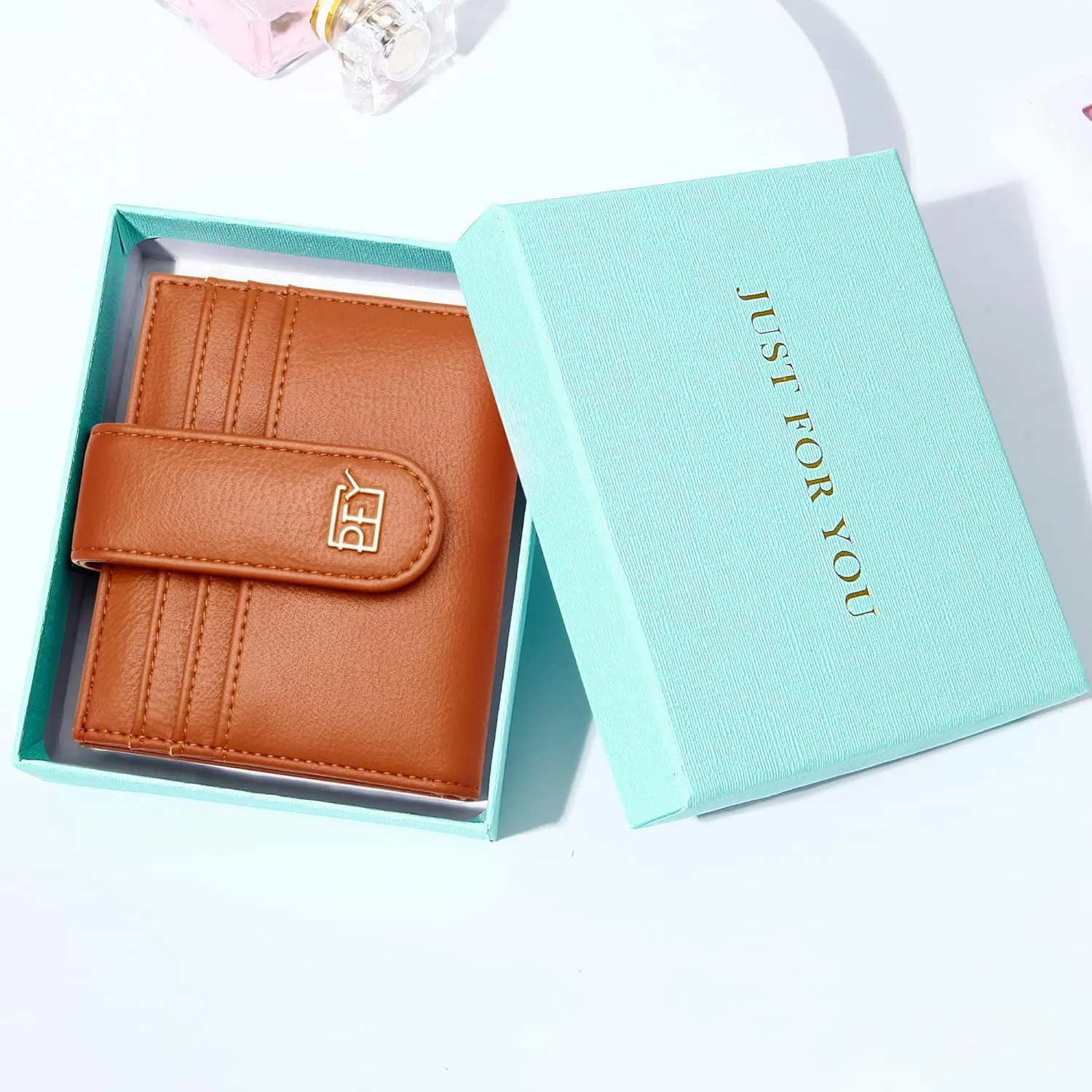 GEEAD Small Wallets for Women Slim Bifold Credit Card Holder Minimalist Zipper Coin Pocket