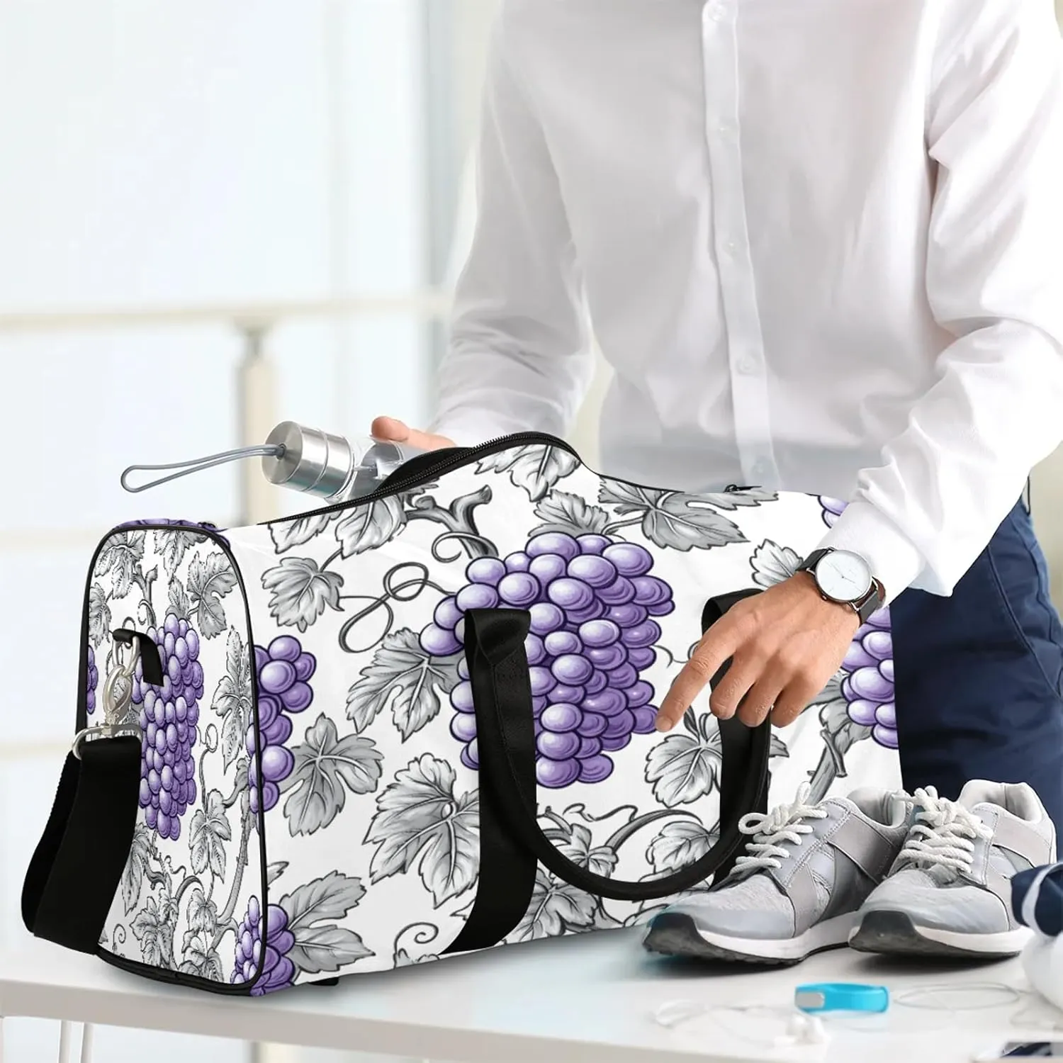 Grape Duffle Bag for Travel, Overnight Weekend Gym Carry On Luggage Bag, Purple Fruit Travel Duffel Bag for Men Women