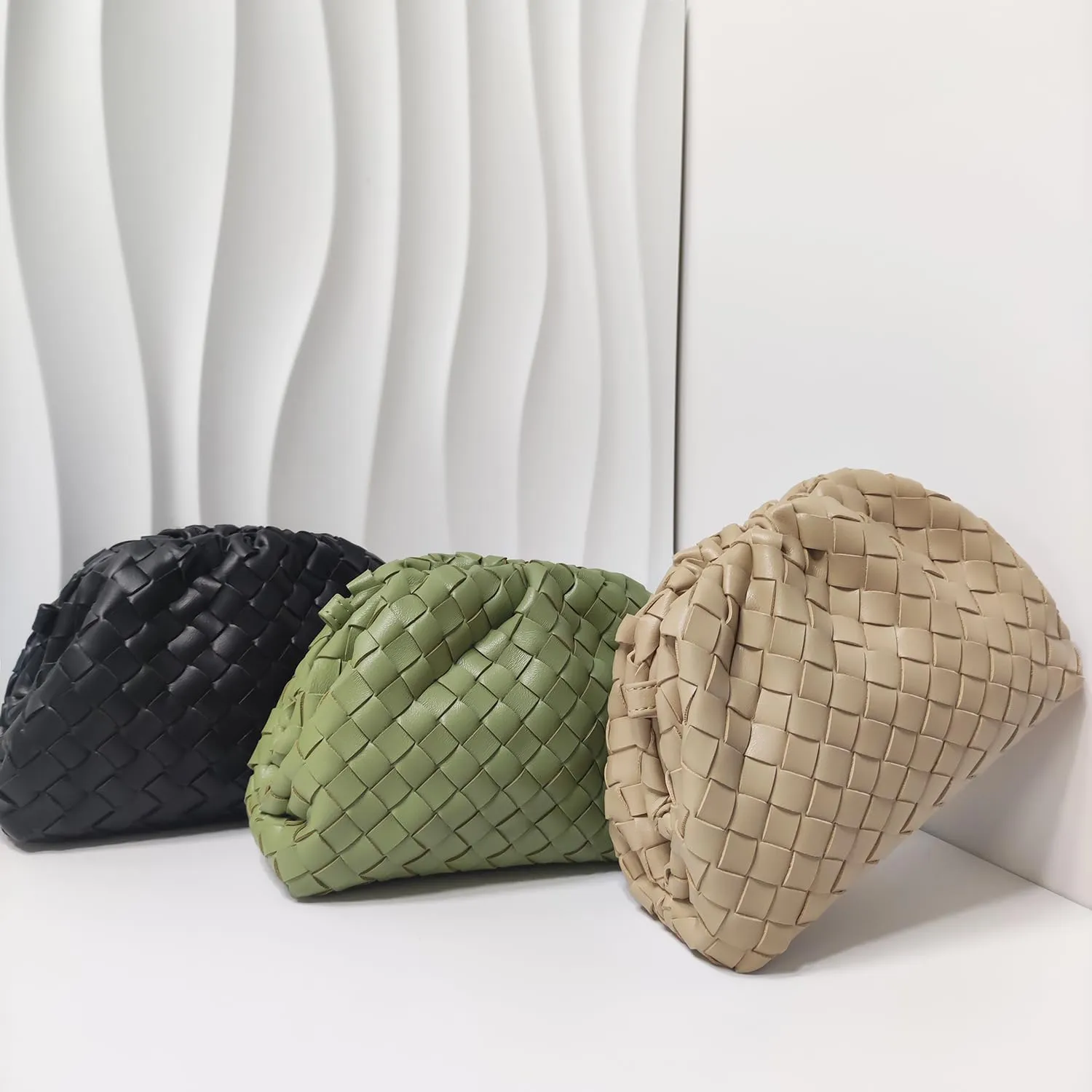 Huralona Dressy Pleated Vegan Leather Clutch Purse Super Soft Cloud Dumpling Clutch Bag for Women PU Evening Purse Handbag