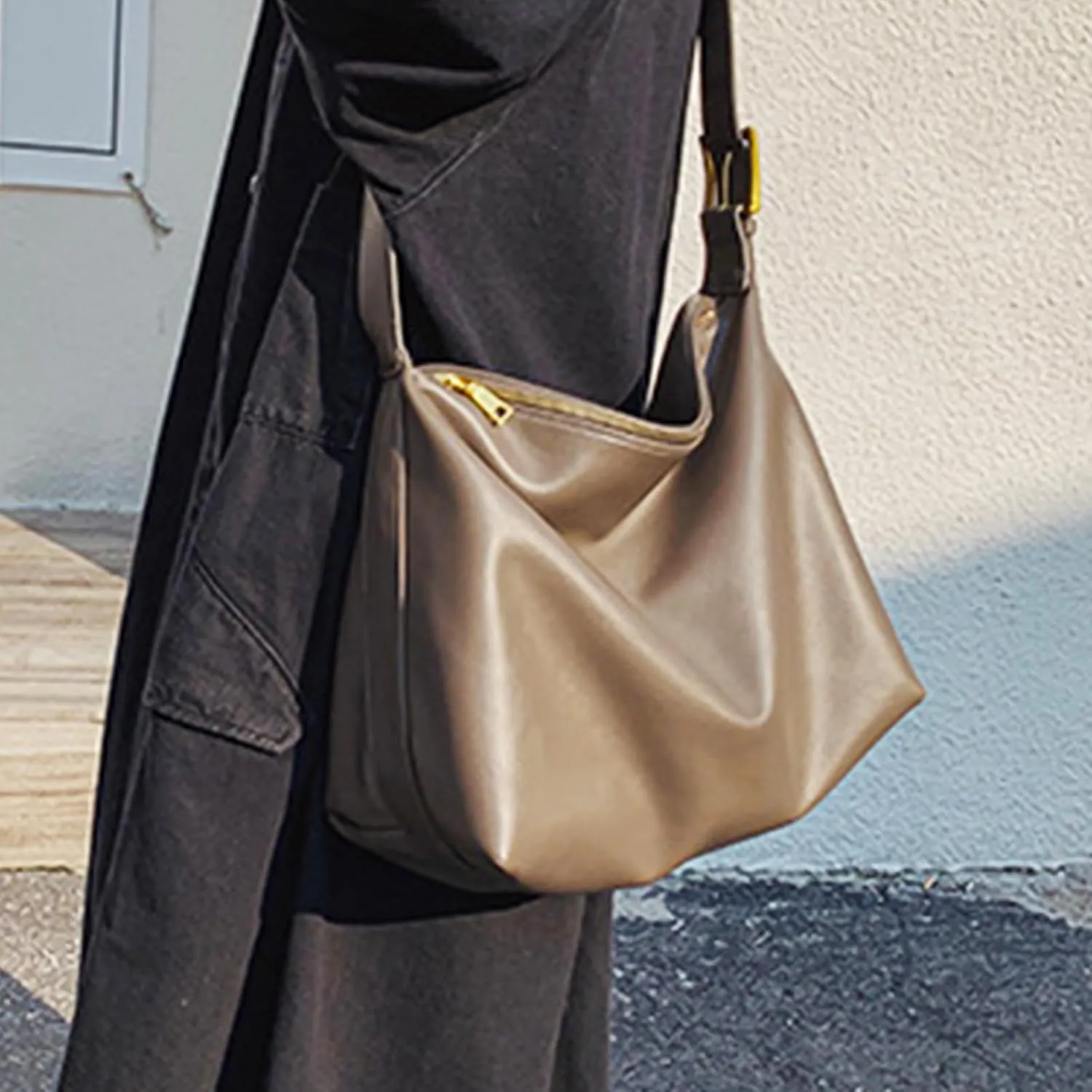 I IHAYNER Hobo Crossbody Bag for Women Stylish Soft Leather Shoulder Purse Casual Handbag Tote