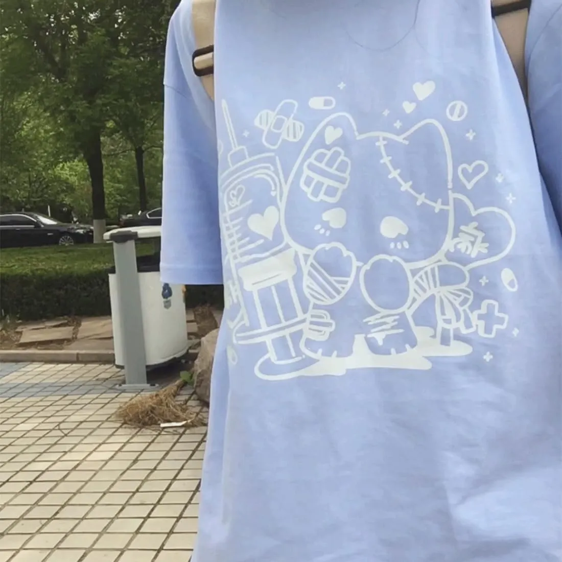 Kawaii Harajuku Fashion Y2K Goth Casual Style Soft Short Sleeve Crewneck Cartoon Print Injured Cat T-Shirt