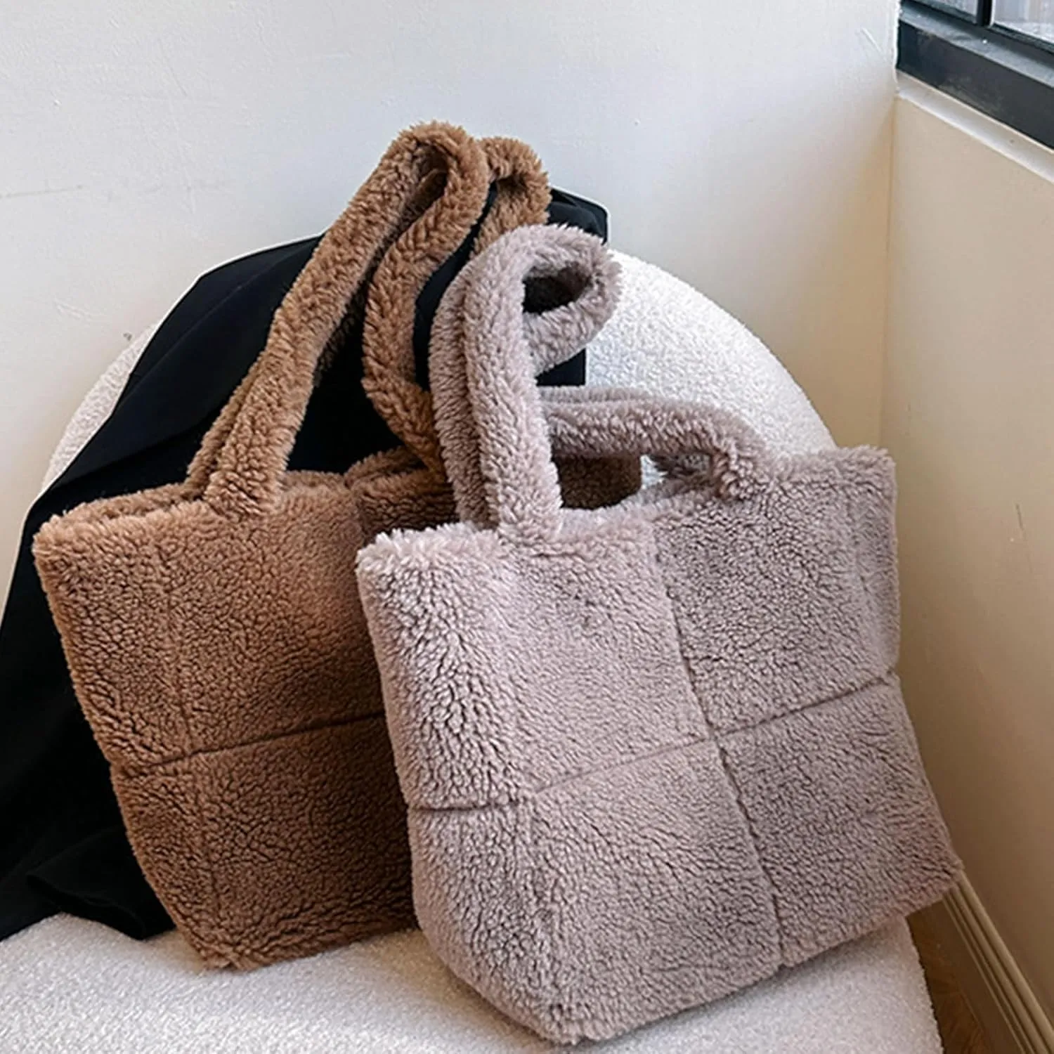 Lamb Wool Handbag for Women Soft Plush Shoulder Bag Fluffy Tote Bag Furry Top Handle Bag Cute Fuzzy Hobo Bag