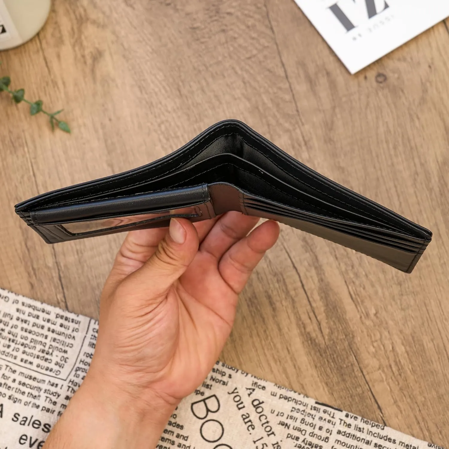 Men's Black Leather Bifold Wallet RFID Blocking Front Pocket Security Passcase Cowhide Durable Extra Capacity Billfold 6 Credit Cards with Flip-out ID Window Classic Handmade Gift For Him VINAM-B-01