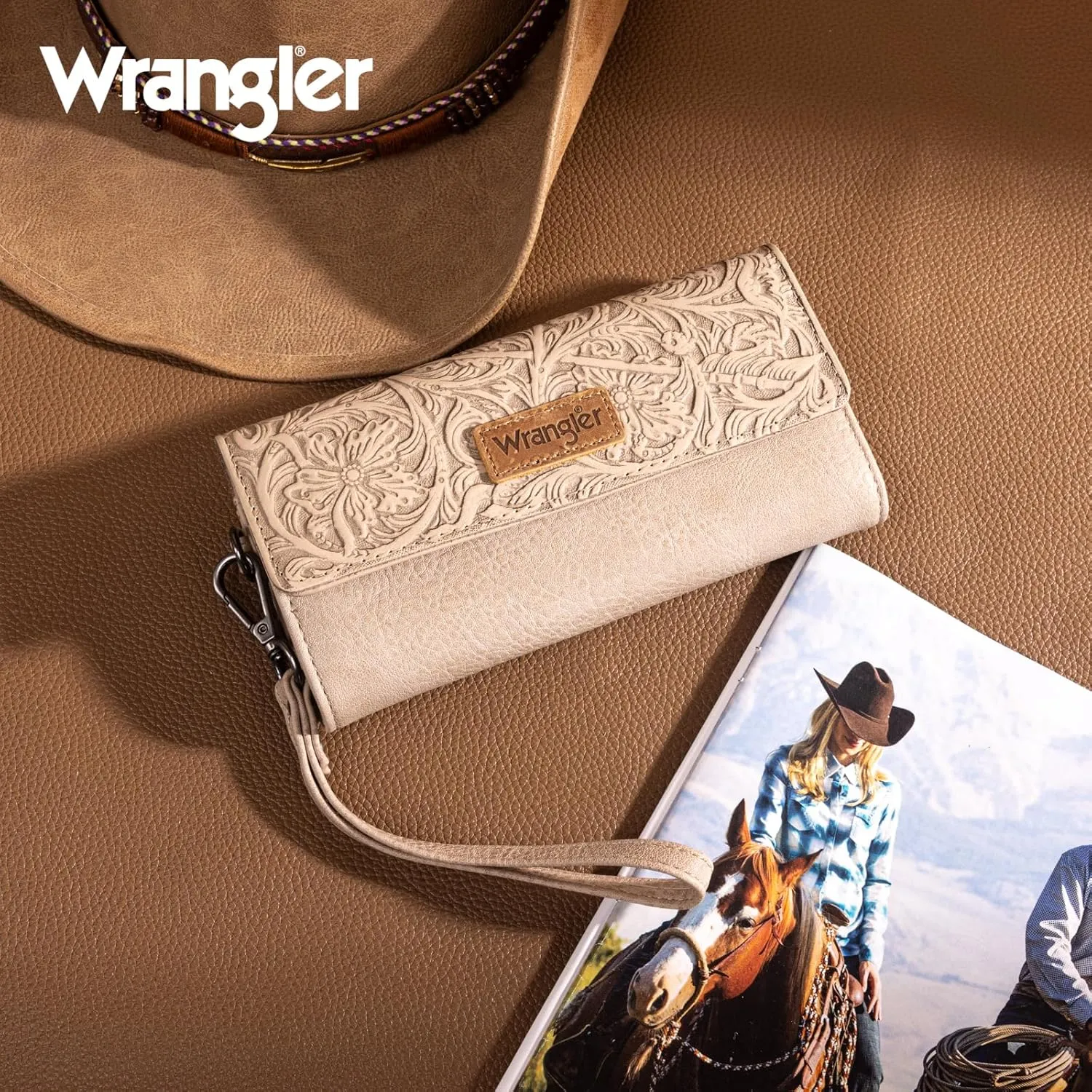 Montana West X Wrangler Western Wallets for Women Trifold Wristlet Wallets Large Capacity Women Clutch Wallet with Coin Purse