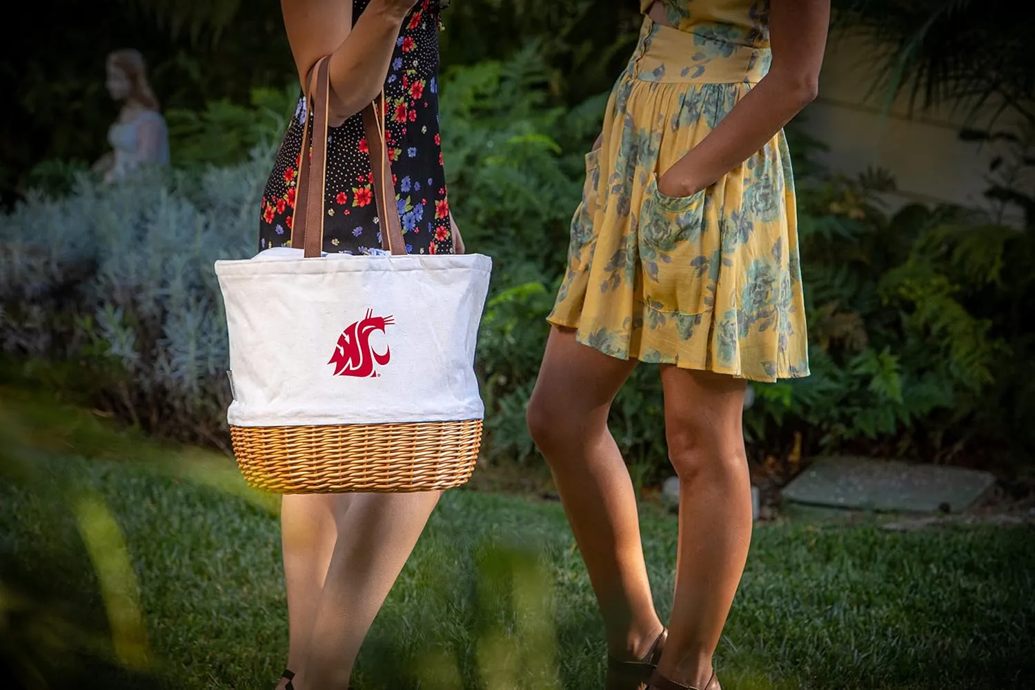 Picnic TIME NCAA Coronado Canvas and Willow Basket Tote, Picnic Tote Bag, Beach Tote, (Beige Canvas)