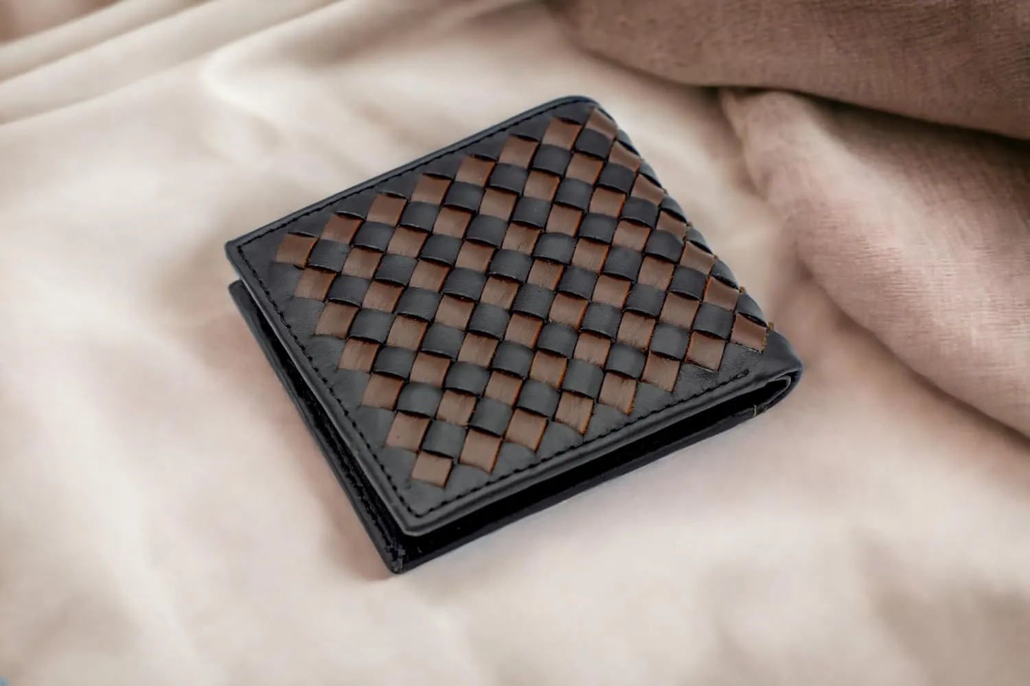Premium Nappa Leather Wallet - Wallet for Men with Intrecciato Criss-Cross Design, 8 Card Slots, RFID Blocking - Expert Craftsmanship, Gift-Worthy Packaging(Black&Cognac)