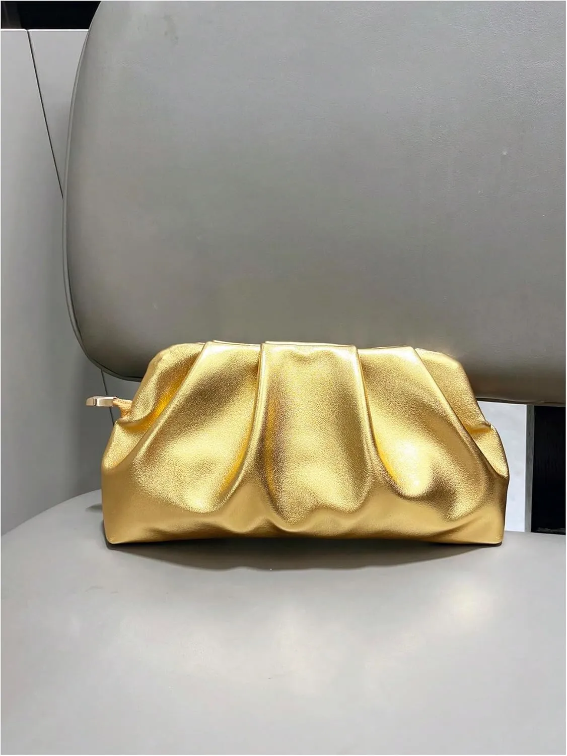 QWINEE Women's PU Leather Shoulder Clutch Purse Evening Clutch Bag Purse Small Crossbody Bag with Chain Strap