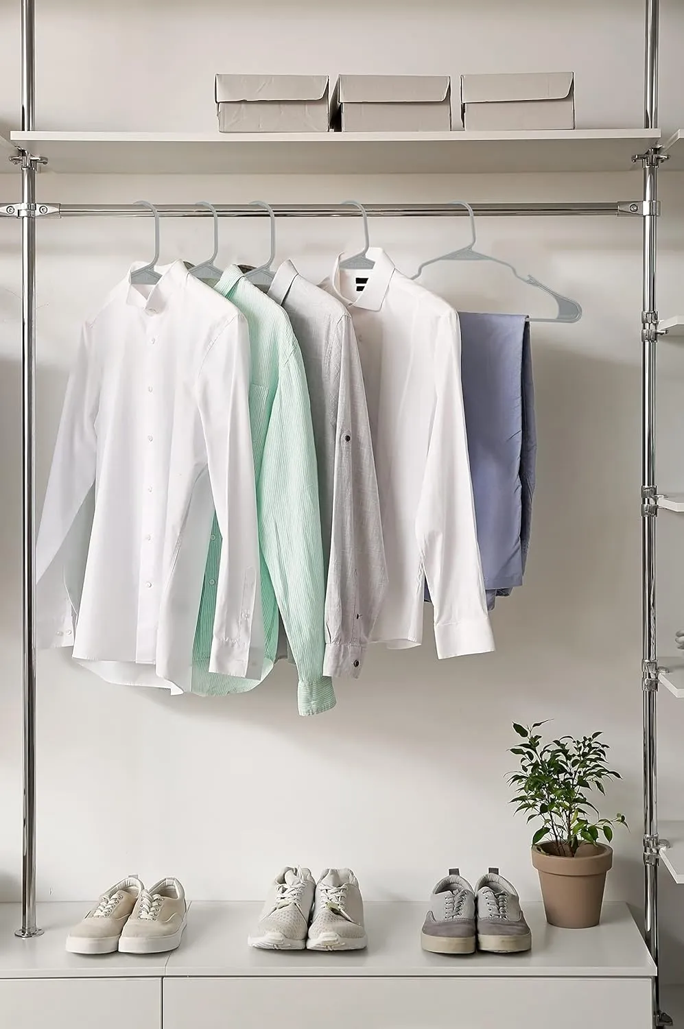 ROYALE 40 Pack Grey Plastic Hangers for Clothes - Heavy Duty Clothes Hanger Ideal for Everyday Standard Use - Lightweight & Space Saving Notched Plastic Hangers - Slim & Sleek Shoulder Groove