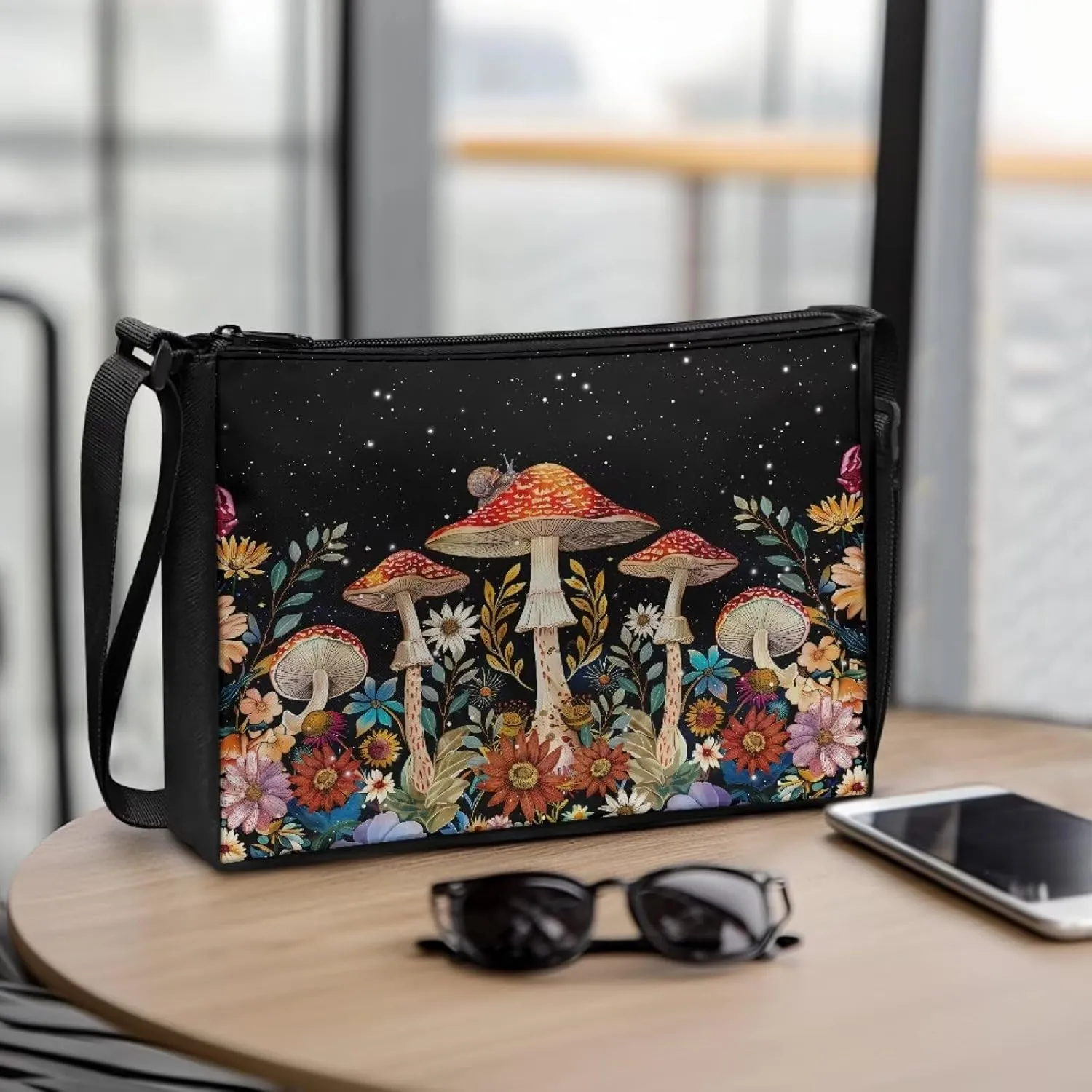 Small Shoulder Bag for Women ＆ Men Adjustable Crossbody Bag with Zipper Closure Trendy Sling Bag for Travel Sports