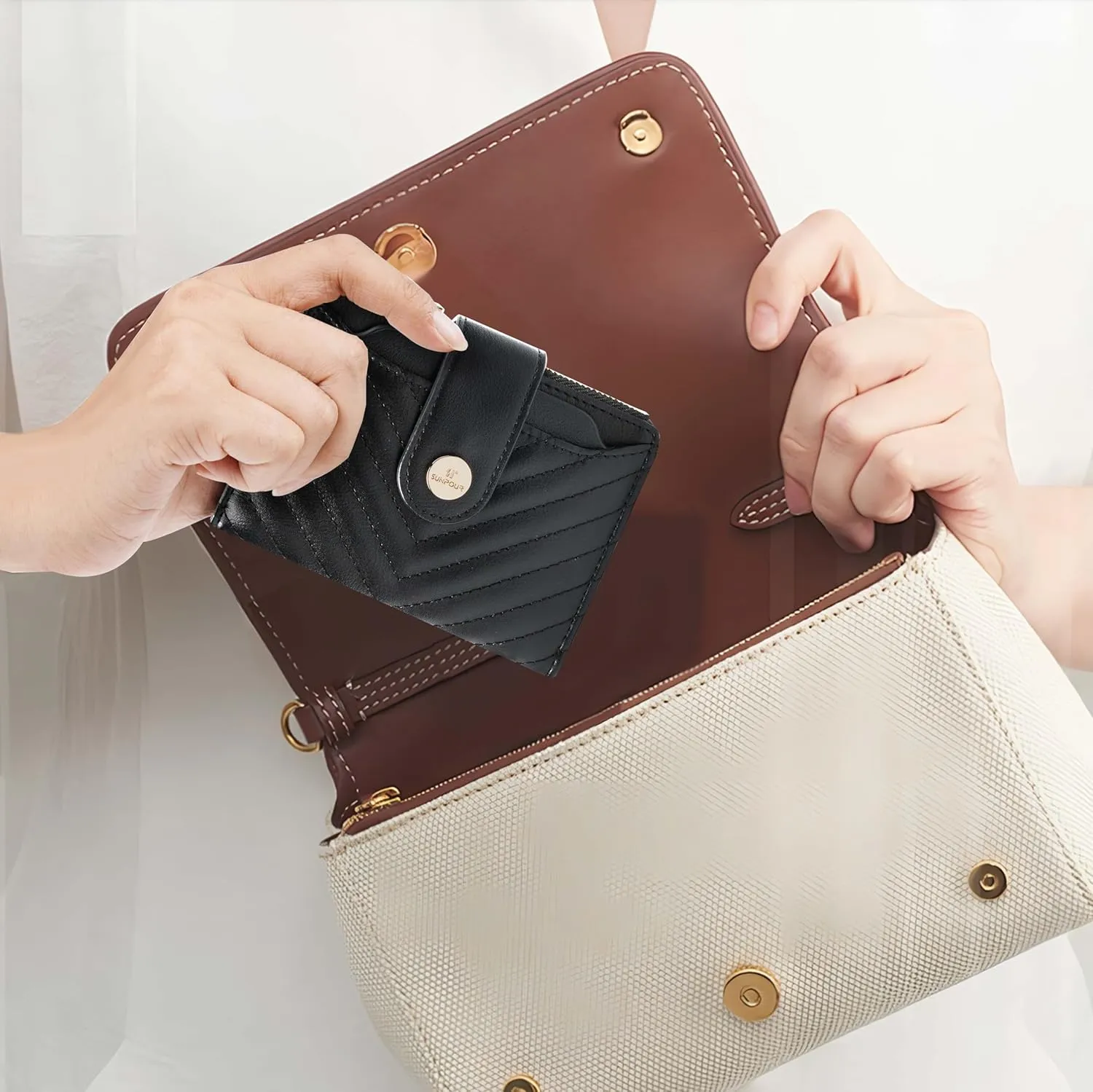 Small Wallet for Women Leather Bifold RFID Blocking Card Holder Wallet Compact Card Wallet Woman with Zipper Coin Pocket (Quilted, Black)