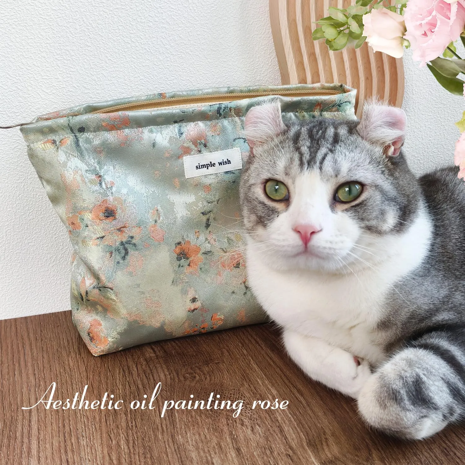 STARDW Aesthetic Floral Makeup Bag Cute Small Cosmetic Bags for Women Girls, Travel Toiletry Bag Large Capacity Zipper Makeup Pouch, Purse Organizer Pouches (Aesthetic Roses)