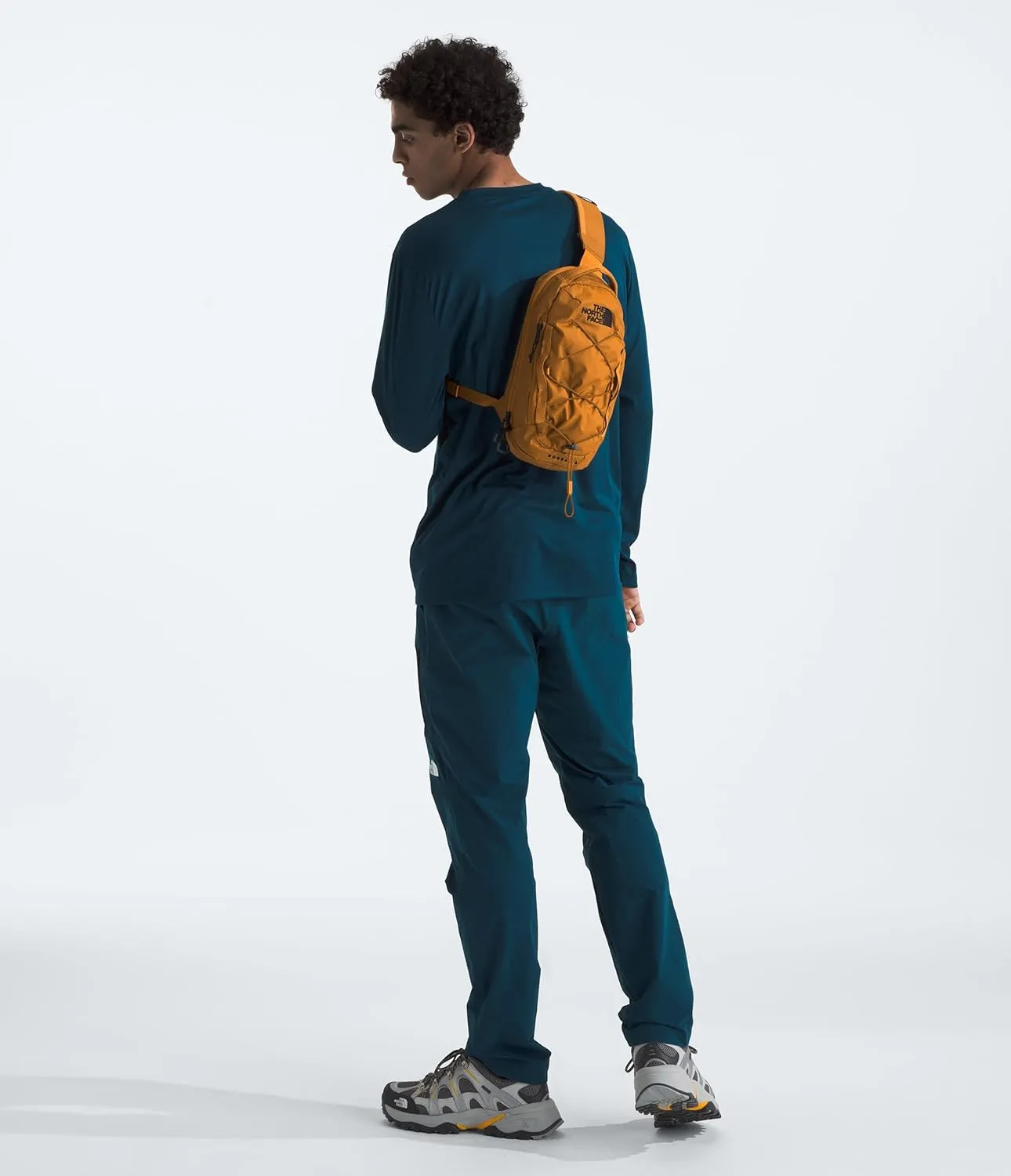 THE NORTH FACE Borealis Sling Bag, Timber Tan, One Size