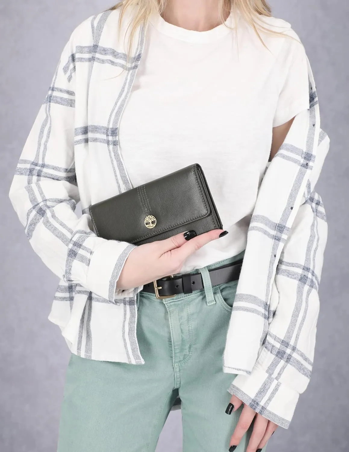 Timberland Leather RFID Flap Wallet Clutch Organizer, Grape Leaf