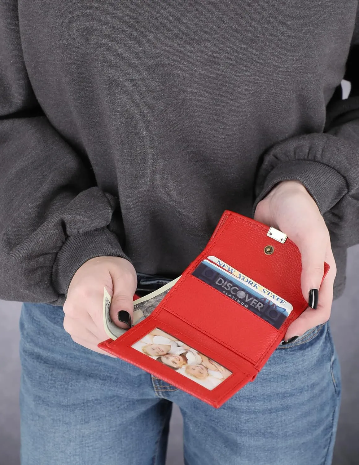 Timberland Women's Leather RFID Small Indexer Snap Wallet Billfold, Red, one Size
