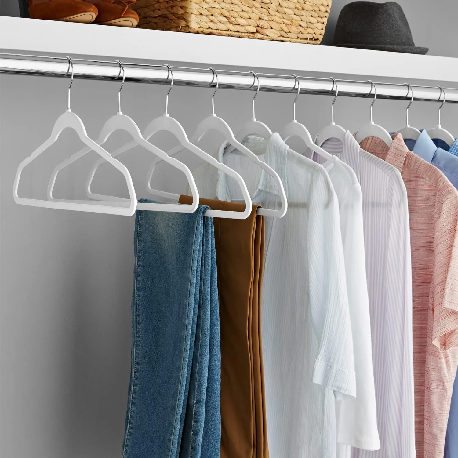 Velvet Clothes Hangers 50 Pack,Non-Slip Slim White Suit Hanger Space Saving Luxury Velvet Hangers for Wardrobe, Student Dorms, Home Organization