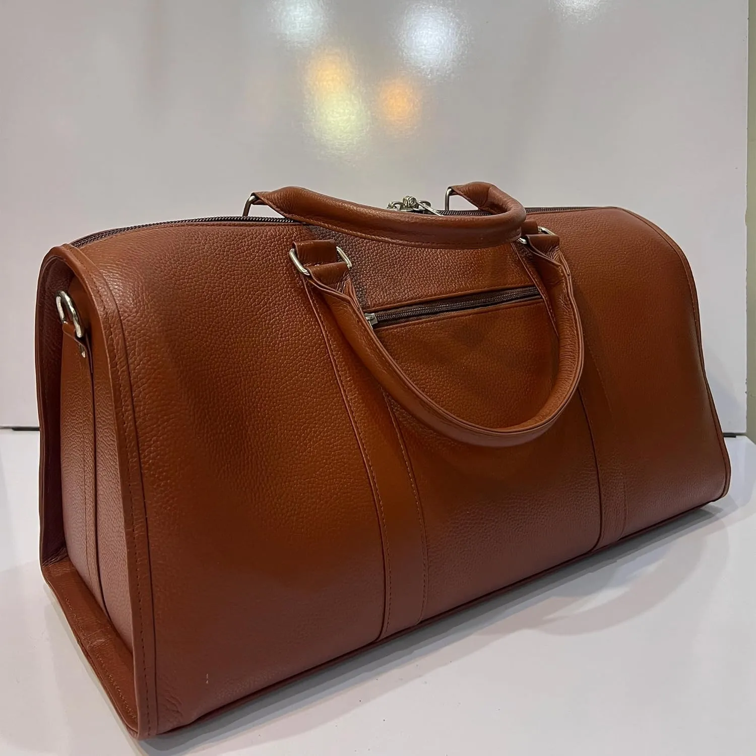 Voyager Cowhide Leather Duffel Bag – Travel & Gym Bag in Medium and Large (Dark Brown, Caramel Brown, Black). (Chocolate Brown, Large)