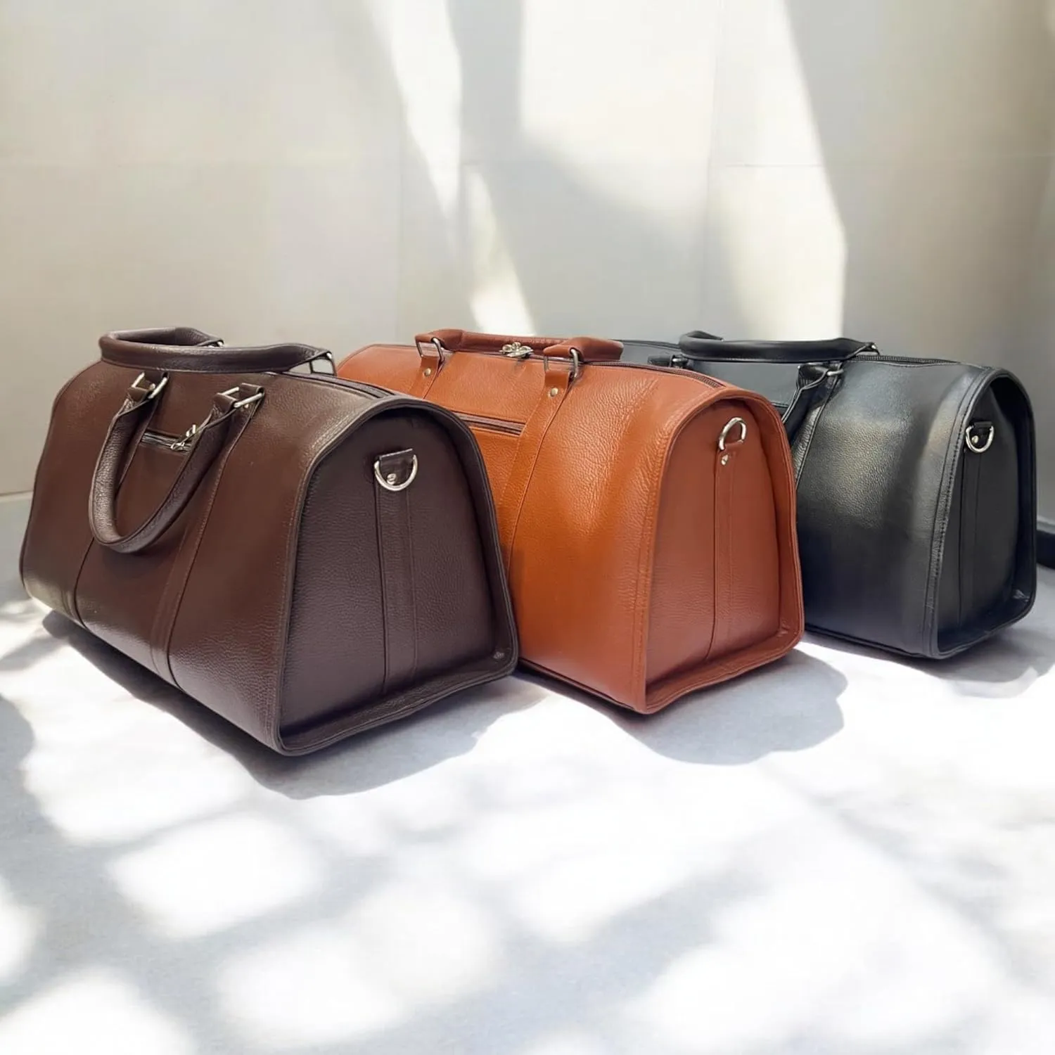 Voyager Cowhide Leather Duffel Bag – Travel & Gym Bag in Medium and Large (Dark Brown, Caramel Brown, Black). (Chocolate Brown, Large)