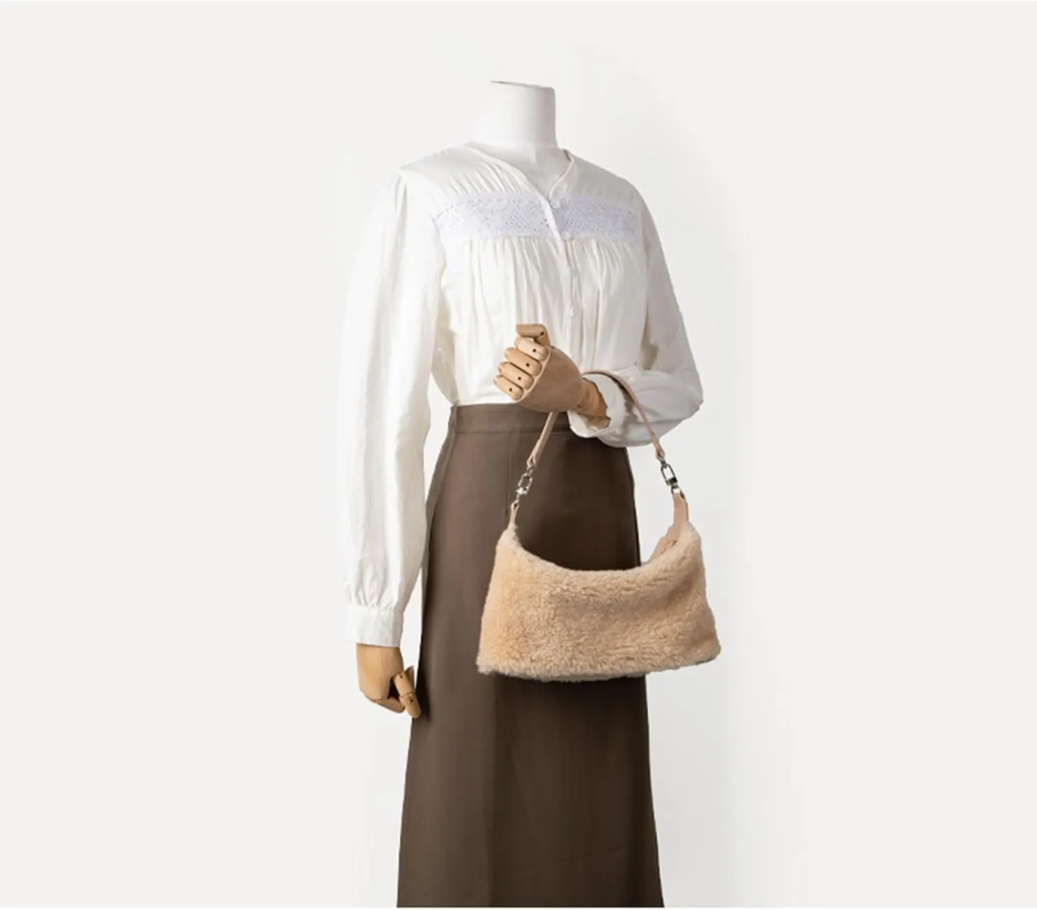 Women's Fashionable Soft Short Plush Handbag Winter Fluffy Plush Premium Underarm Shoulder Wallet Premium Shoulder Bag