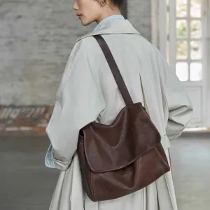 Women's soft leather handbag large capacity shoulder bag, flip cover mailman leather shoulder bag