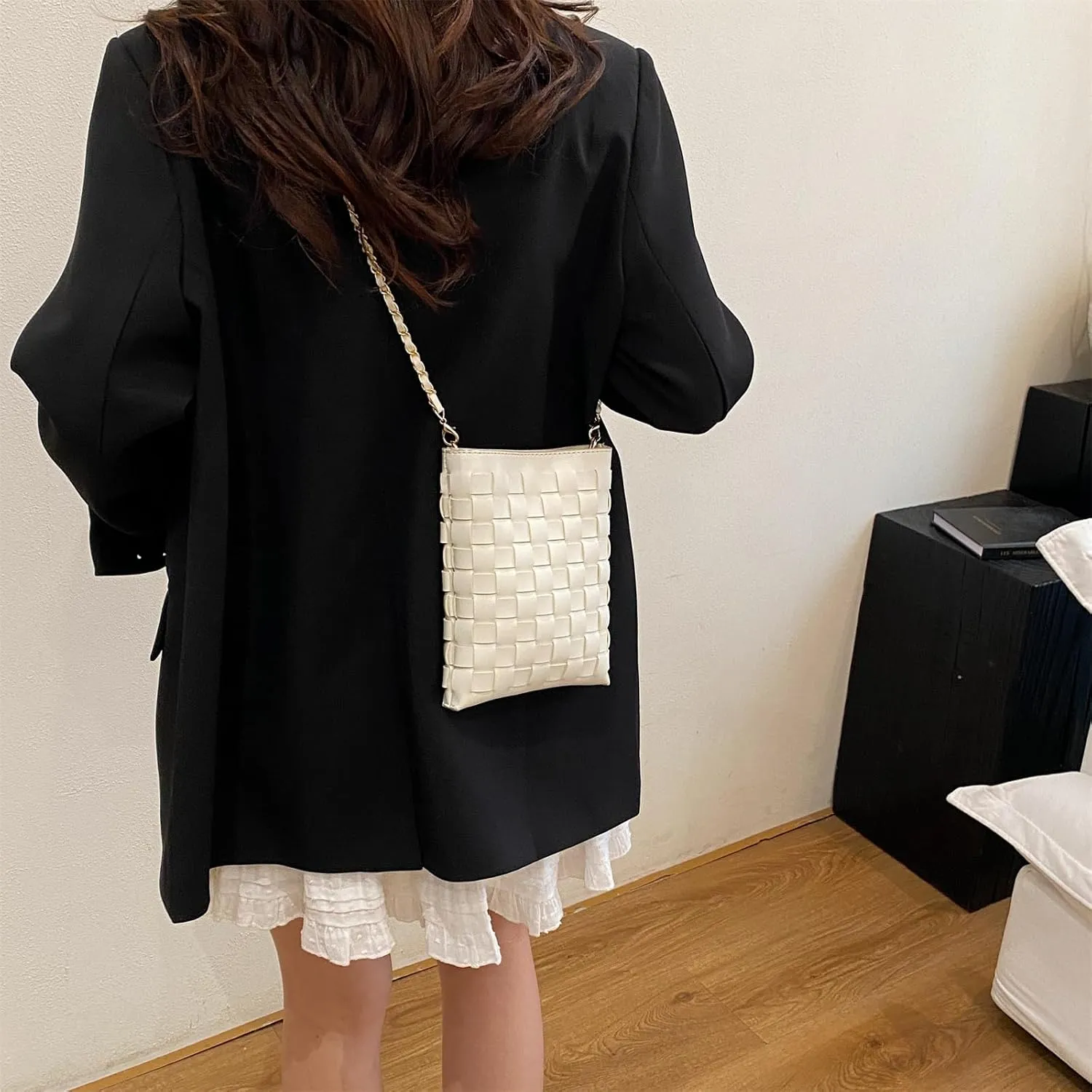 Woven Small Crossbody Bags Cell Phone Purse for Women Teen Girls Small Shoulder Phone Bag