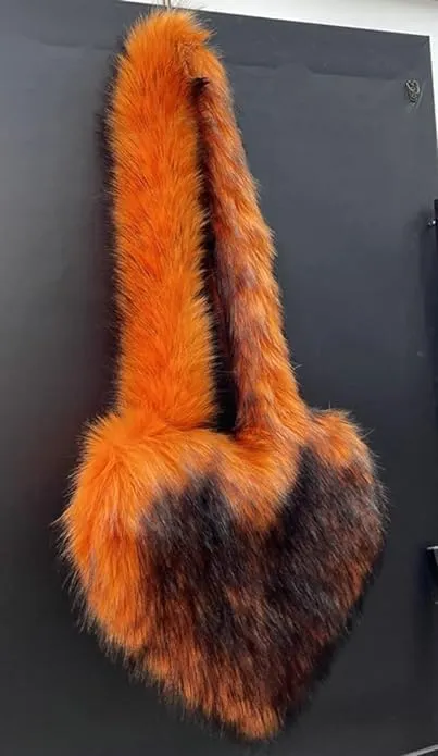 YXCFEWD Furry Heart Shaped Crossbody Bag for Women - Plush Y2K Handbag with Soft Shoulder Strap